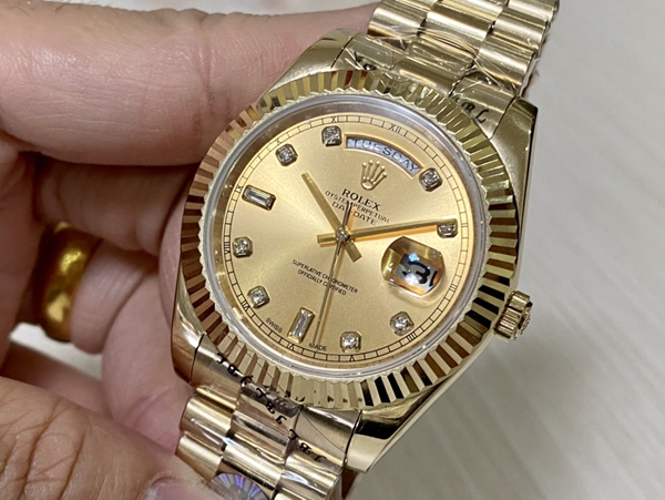 激安ロレックス背面デザイン